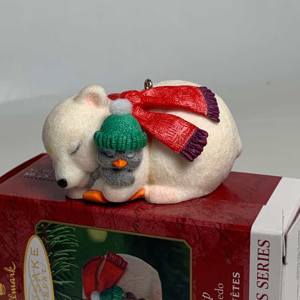 Hallmark Keepsake Ornament A Little Nap Snowball and Tuxedo 2001 Series 1